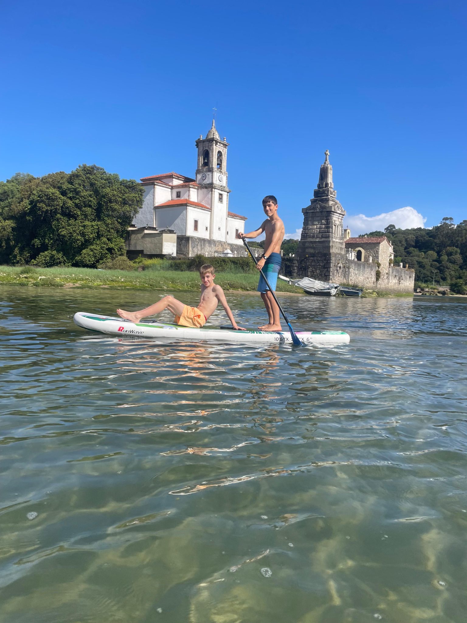 Guided paddleboarding tours